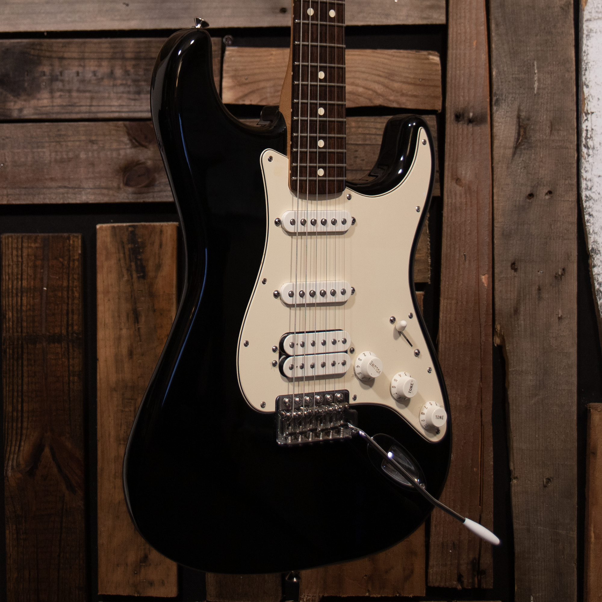 Fender Mexican Standard Stratocaster HSS - Black