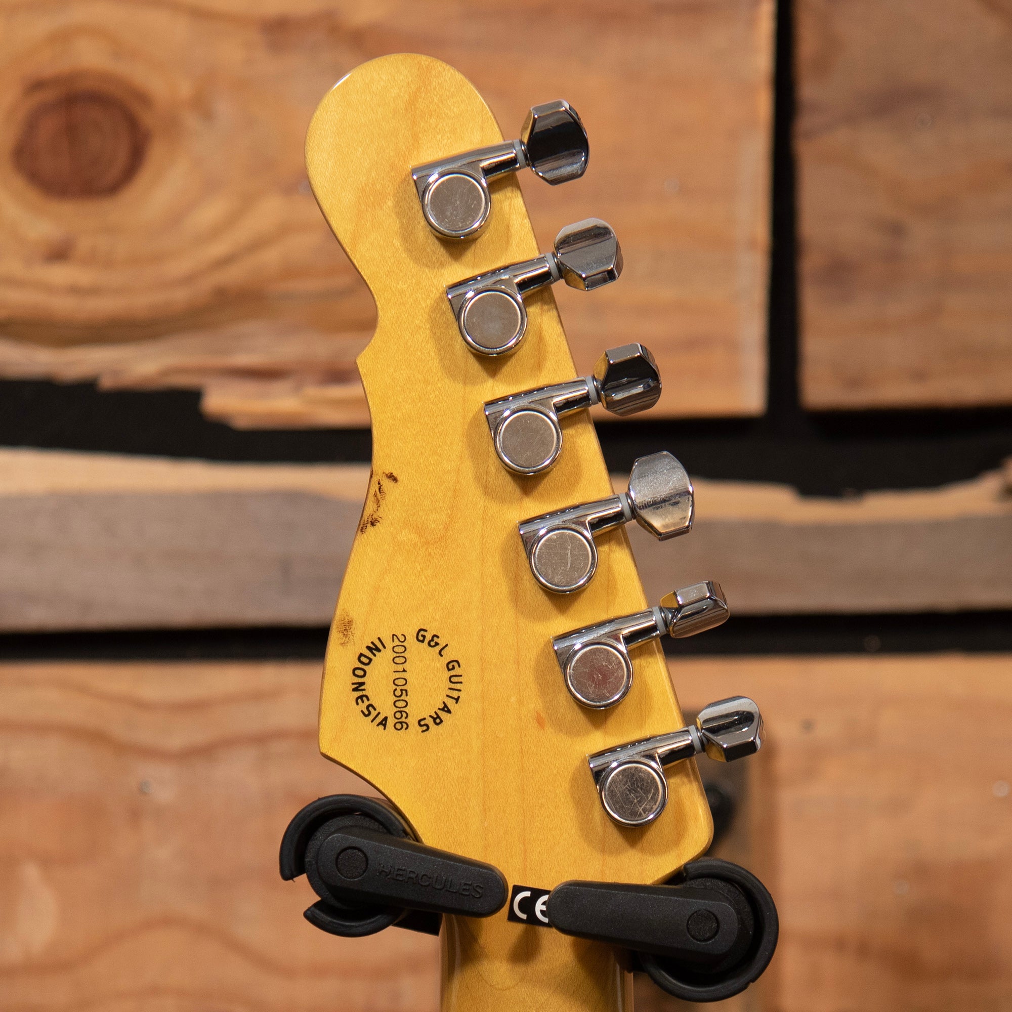 G&L S-500 Tribute かなり美品です。 G&L Tribute Series S-500