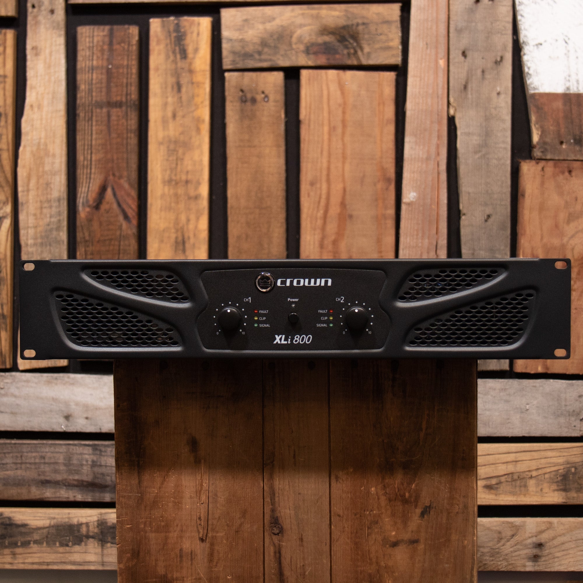 Crown XLI800 Power Amp