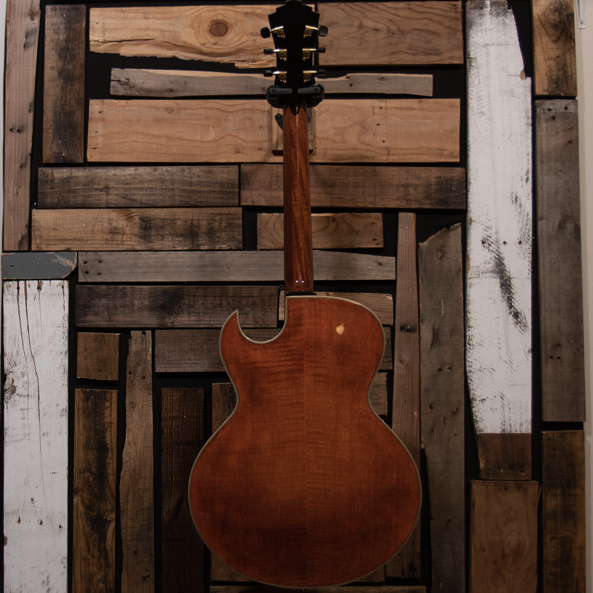 2021 Eastman John Pisano AR380CE
