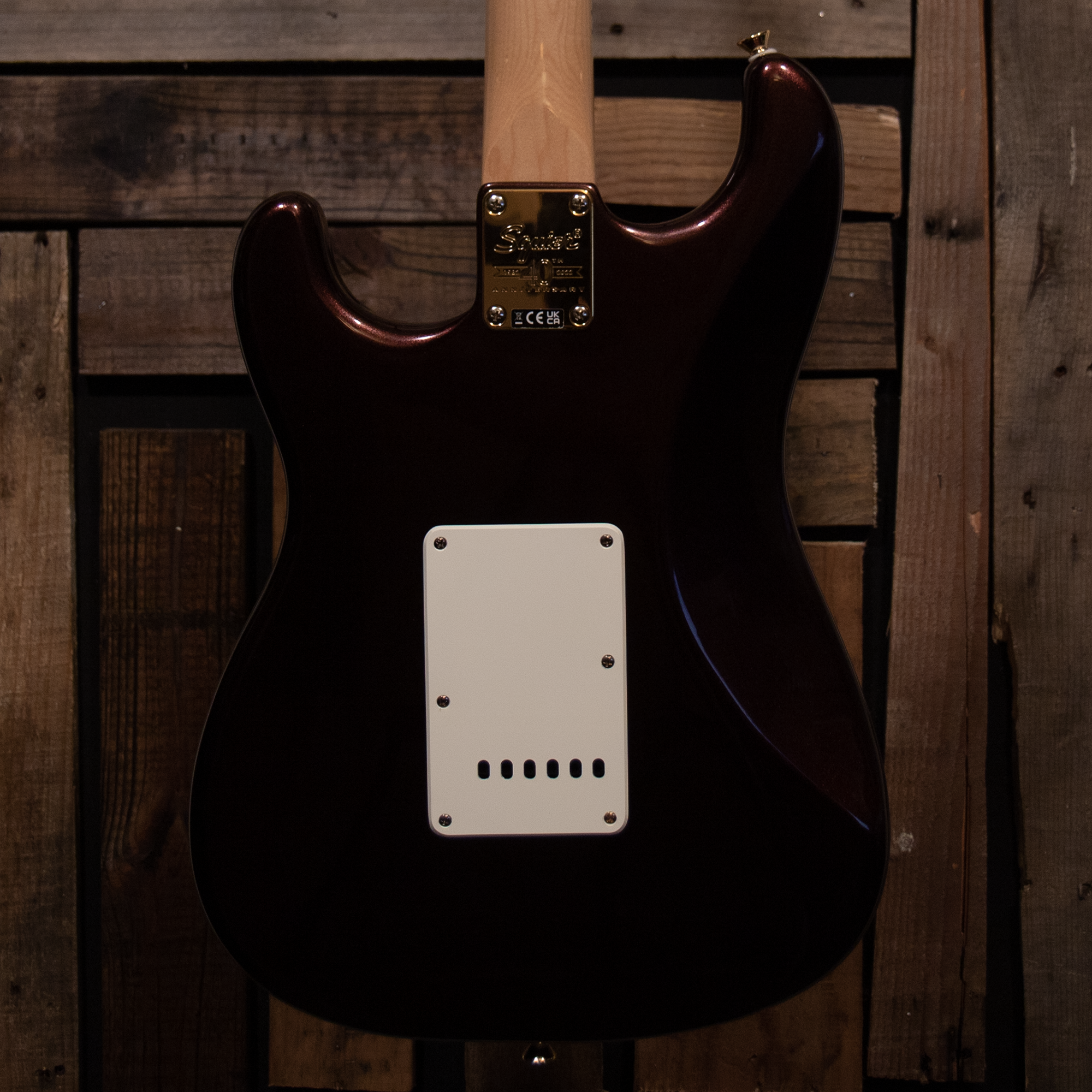 Squier 40th Anniversary Stratocaster Gold Edition - Ruby Red Metallic