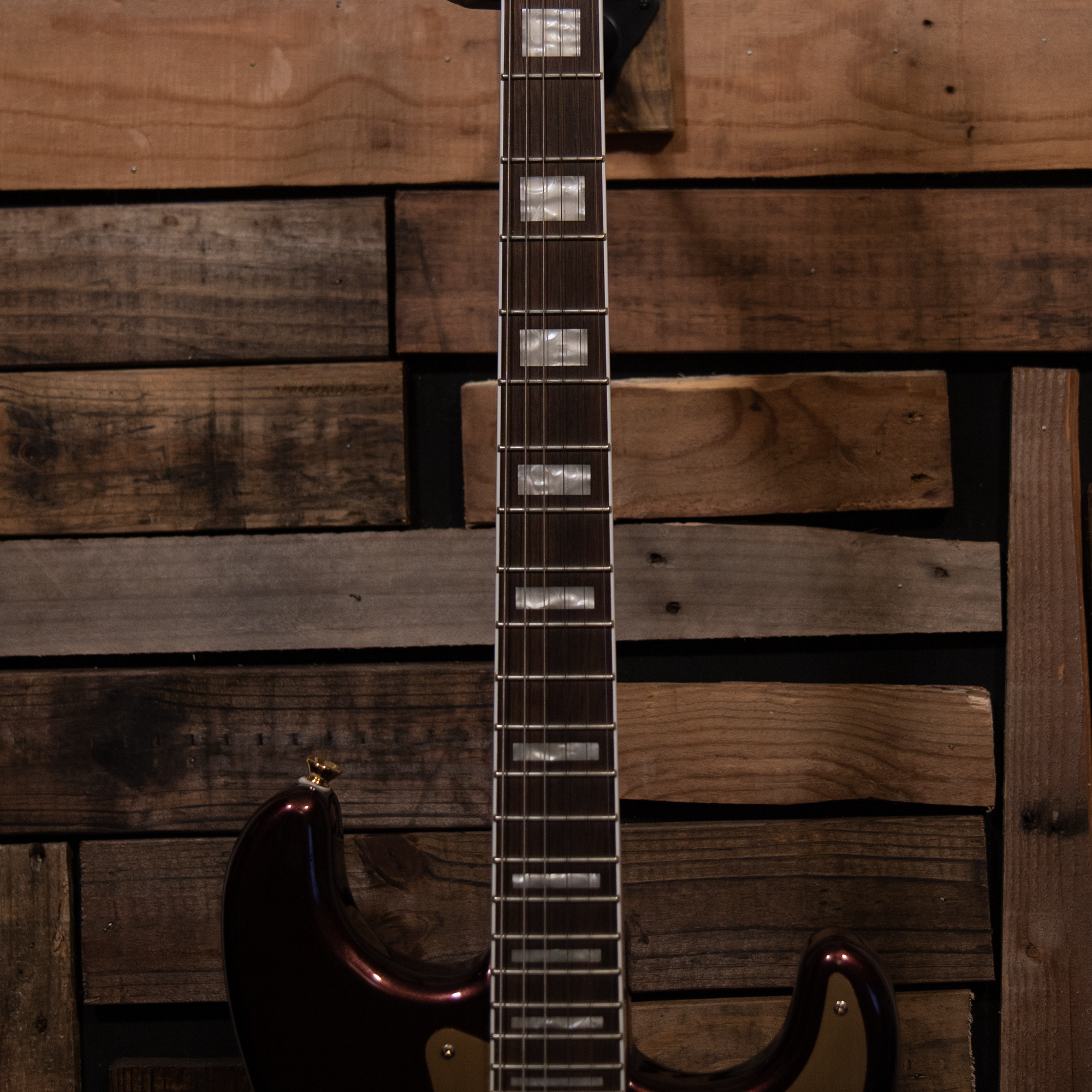 Squier 40th Anniversary Stratocaster Gold Edition - Ruby Red Metallic