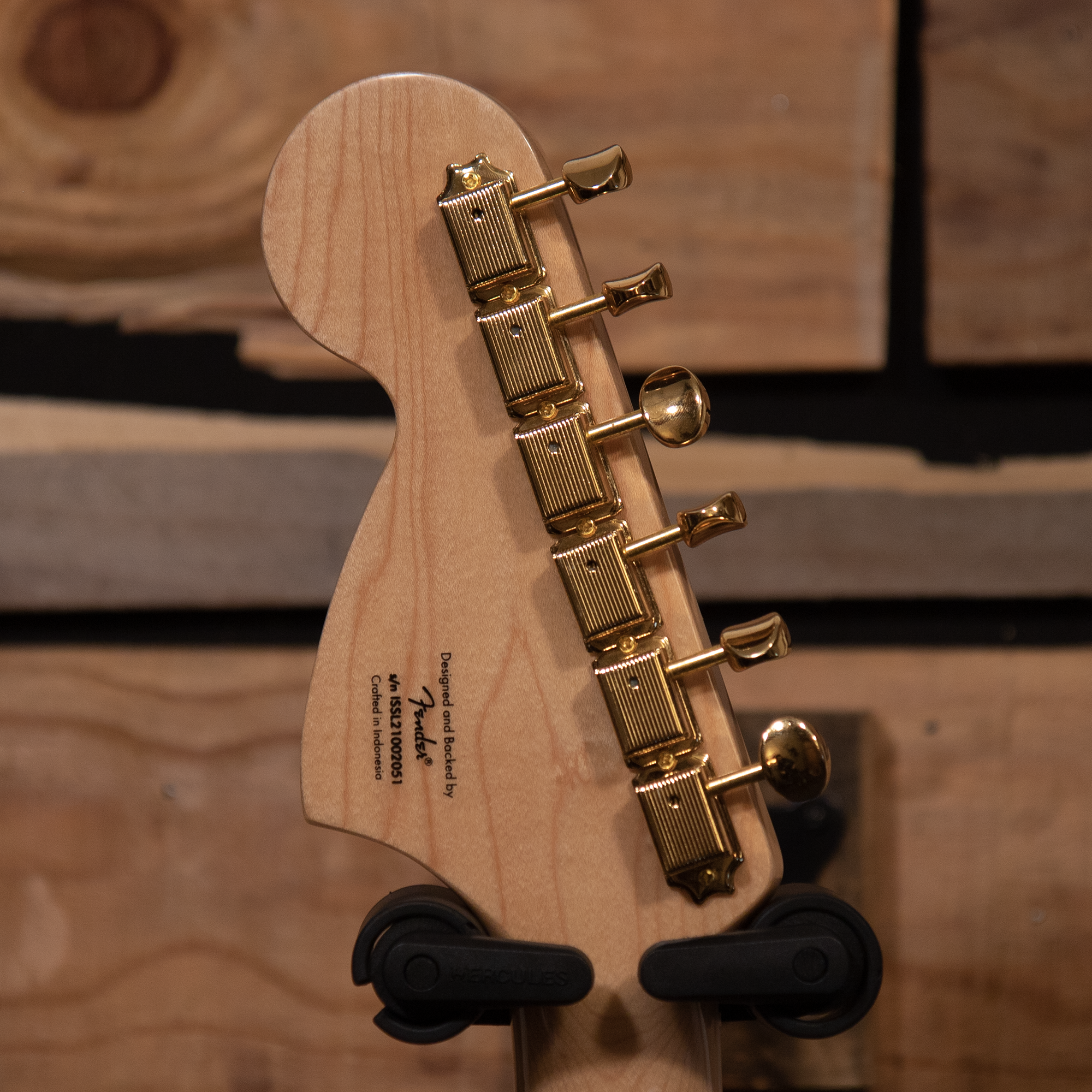 Squier 40th Anniversary Stratocaster Gold Edition - Ruby Red Metallic