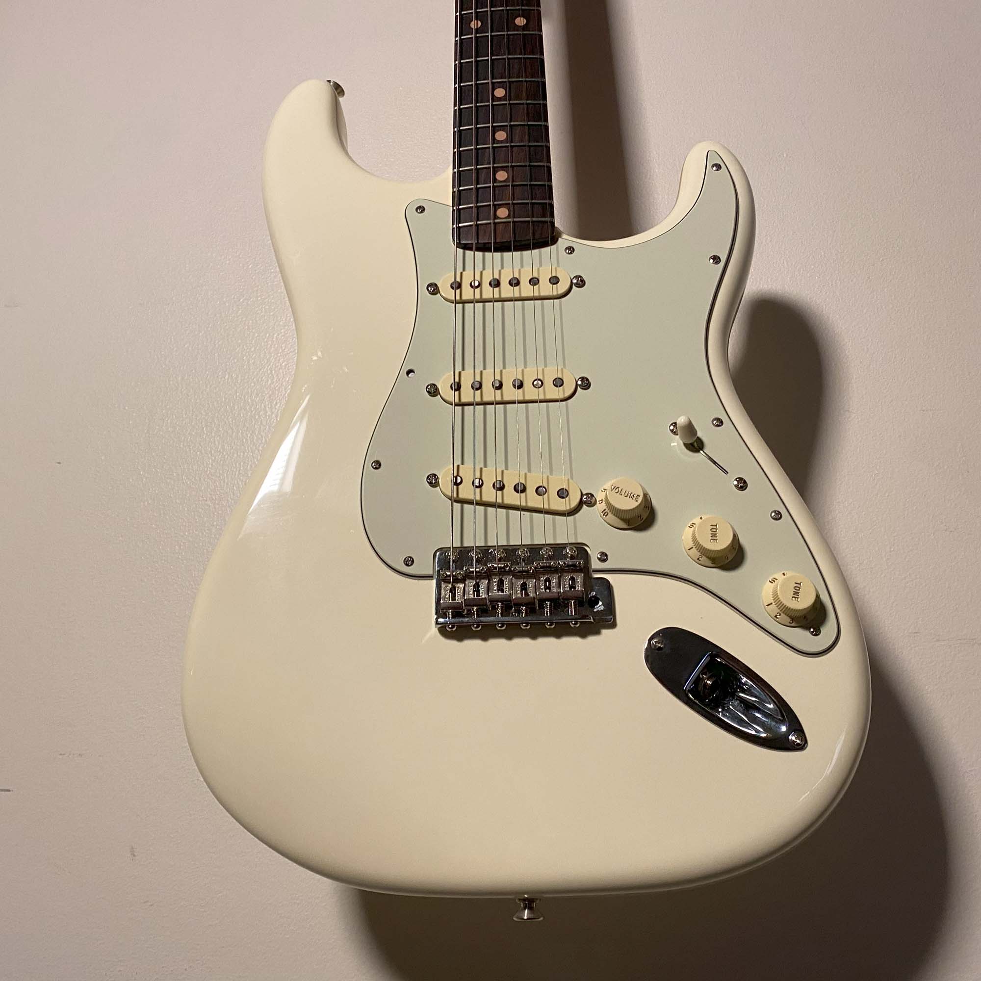 American Vintage II 1961 Stratocaster Olympic White