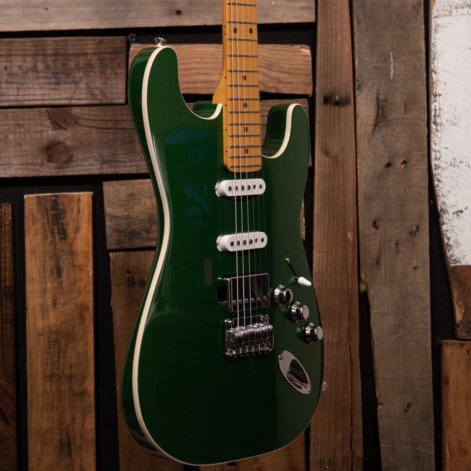 ギター Fender Aerodyne Special Stratocaster HSS Fender Aerodyne Special Stratocaster HSS Hot Rod Burst Maple