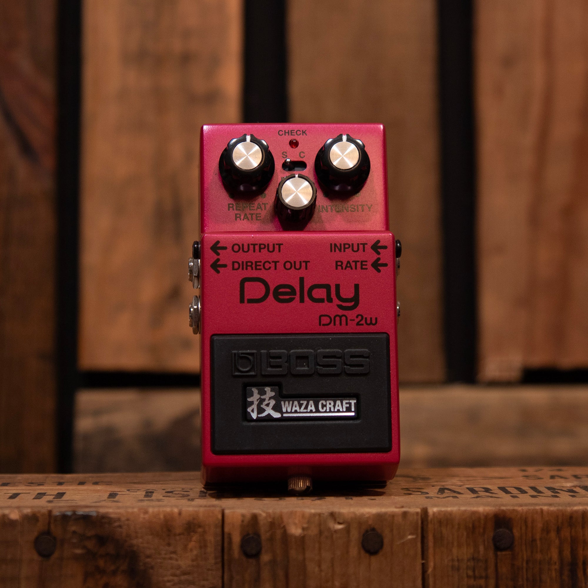 Boss DM-2W Delay Waza Craft