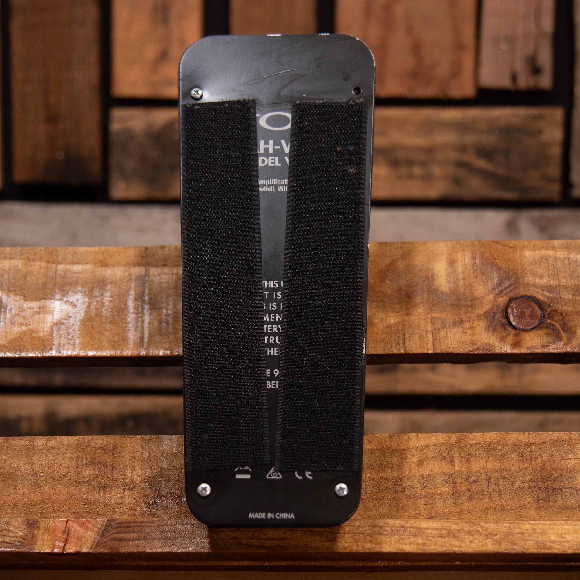 VOX WAH-WAH V847 MADE IN USA② The VOX Showroom - Vox V847 Wah Wah Pedal - 1994 - 2006