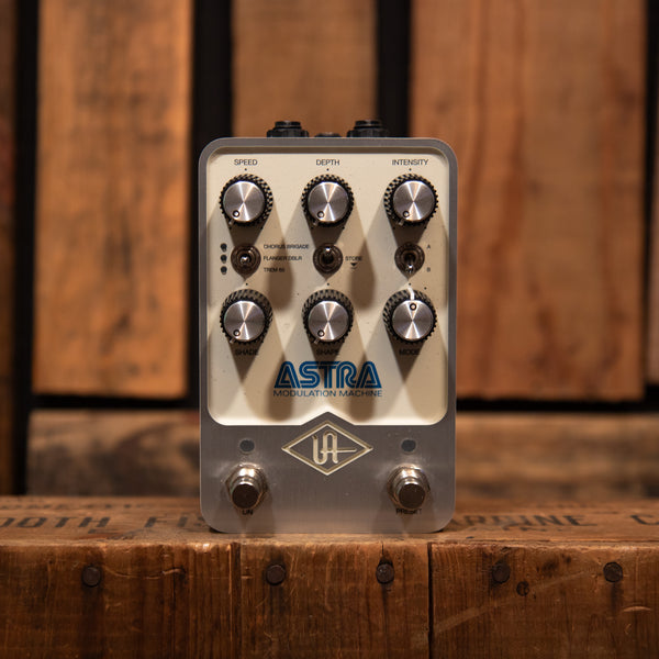 Universal Audio Astra Modulation Machine