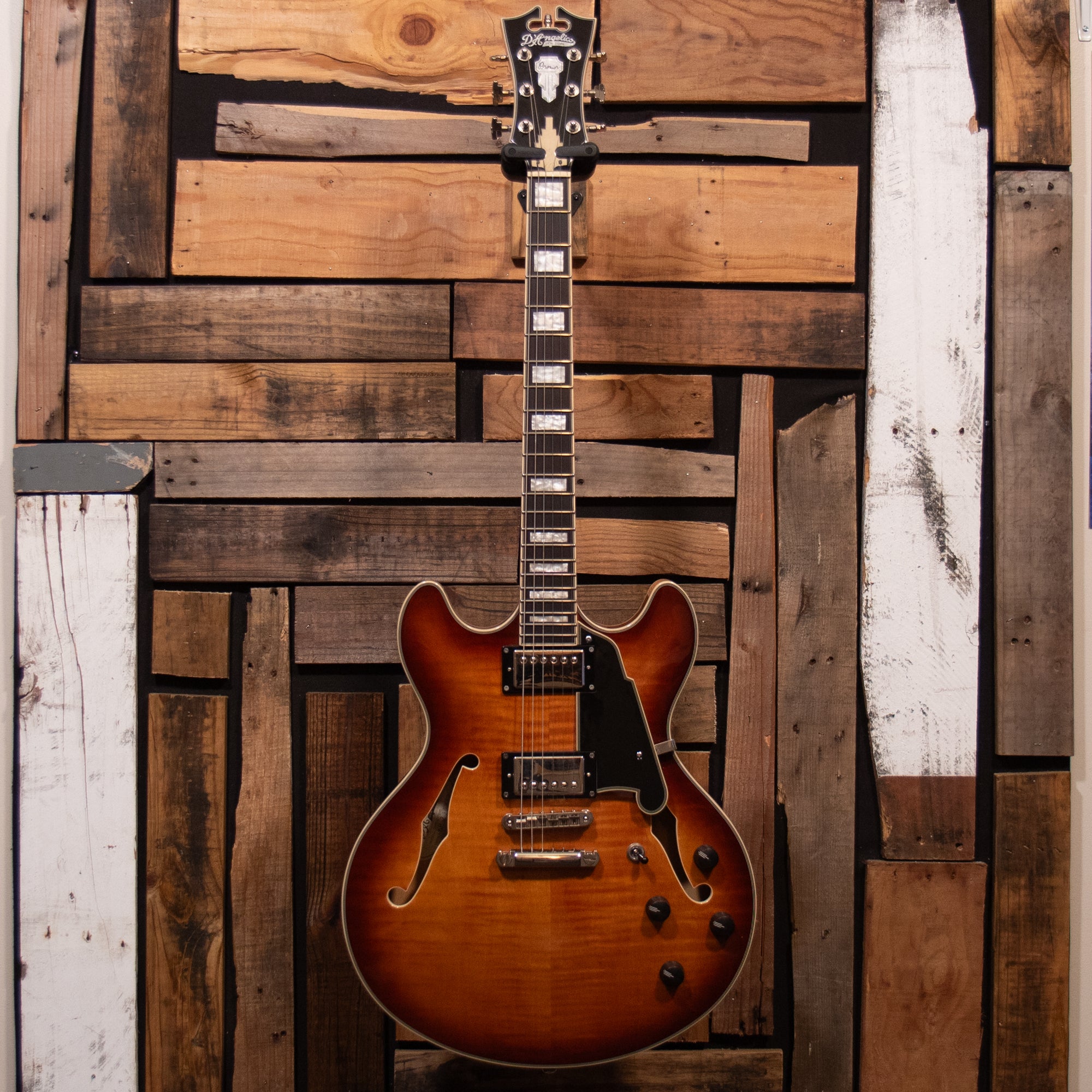 D'Angelico Premier DC -  Dark Iced Tea Burst