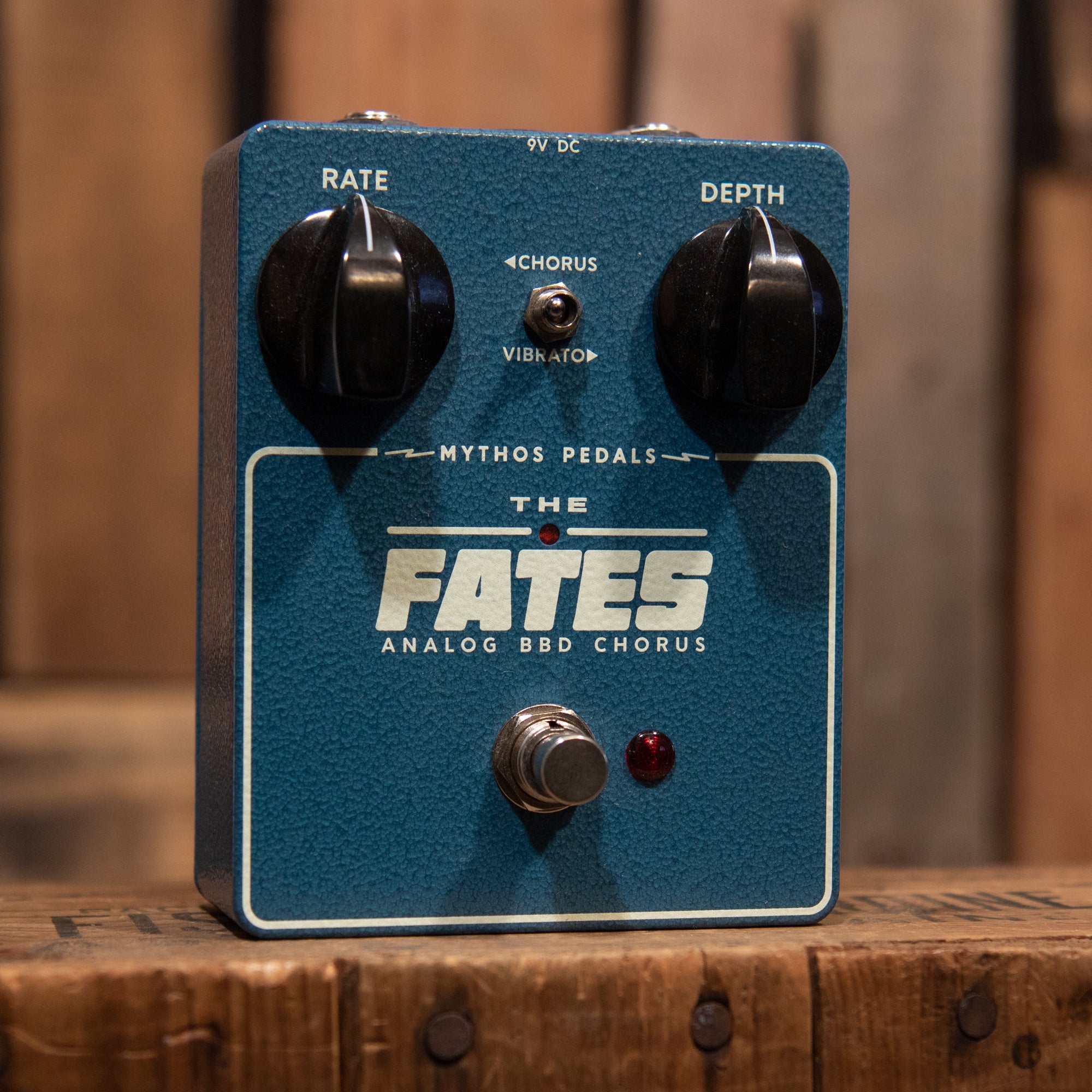 Mythos Pedals The Fates Chorus Pedal Mythos Pedals The Fates Chorus Pedal