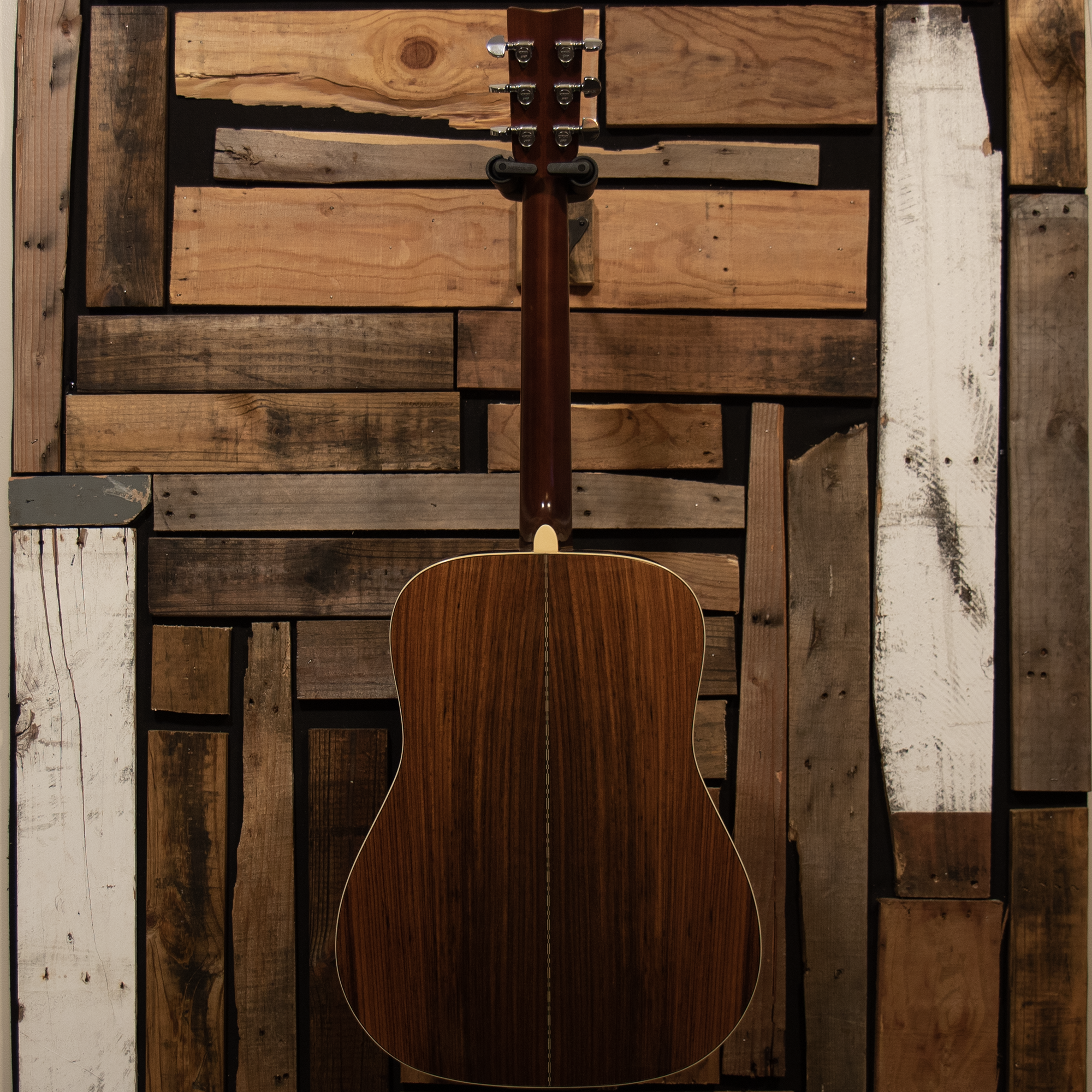 Yamaha FG-301B