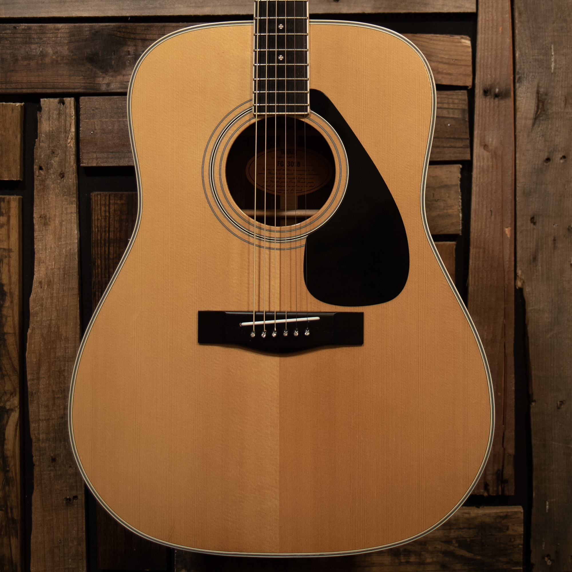 Yamaha FG-301B