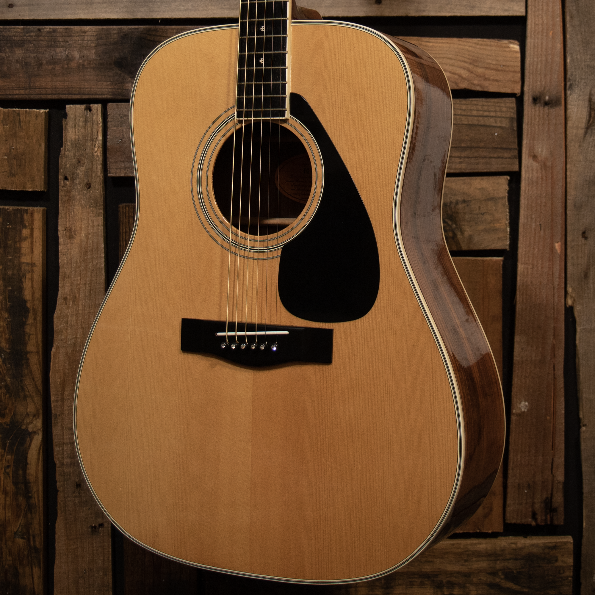 Yamaha FG-301B