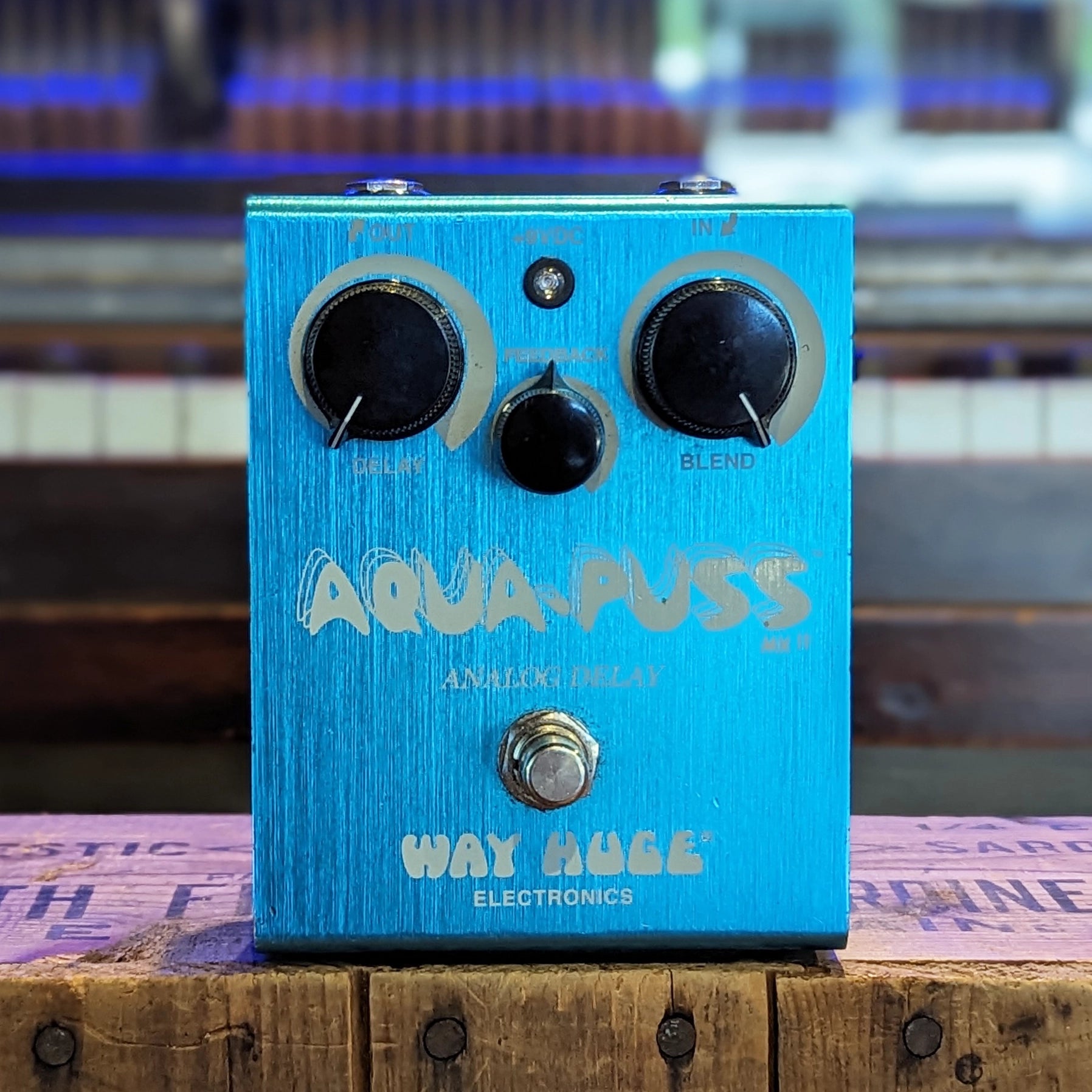 Way Huge Aqua Puss Delay Pedal