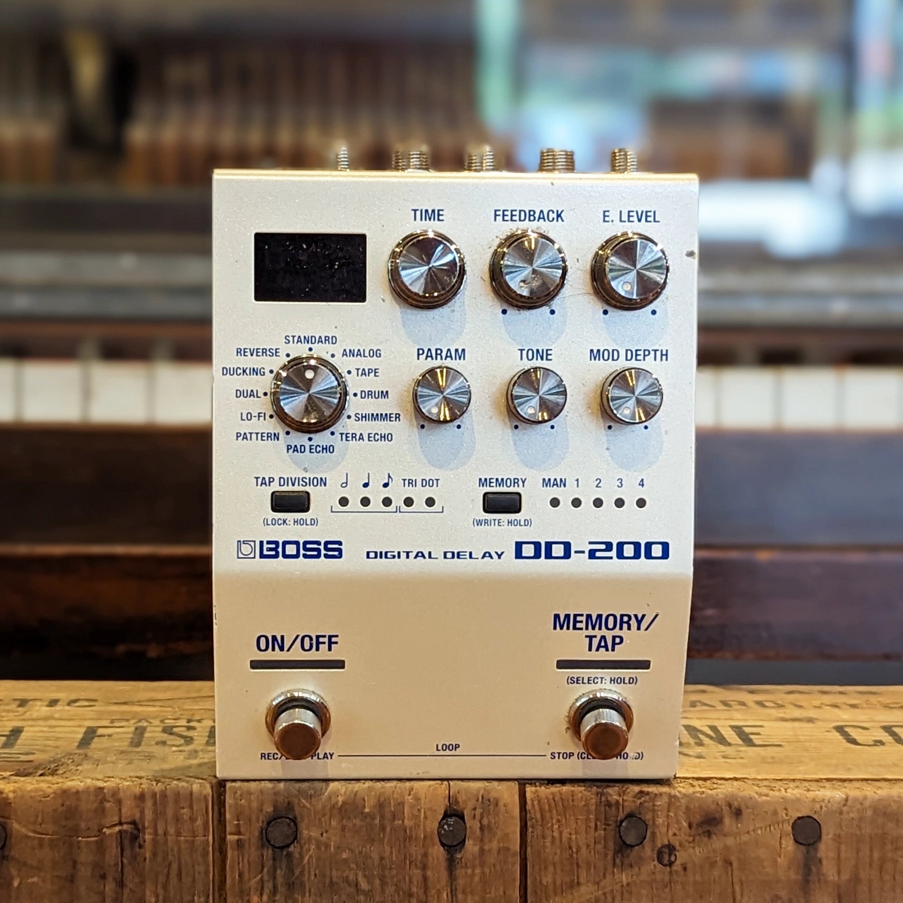 Boss DD-200 Digital Delay Pedal