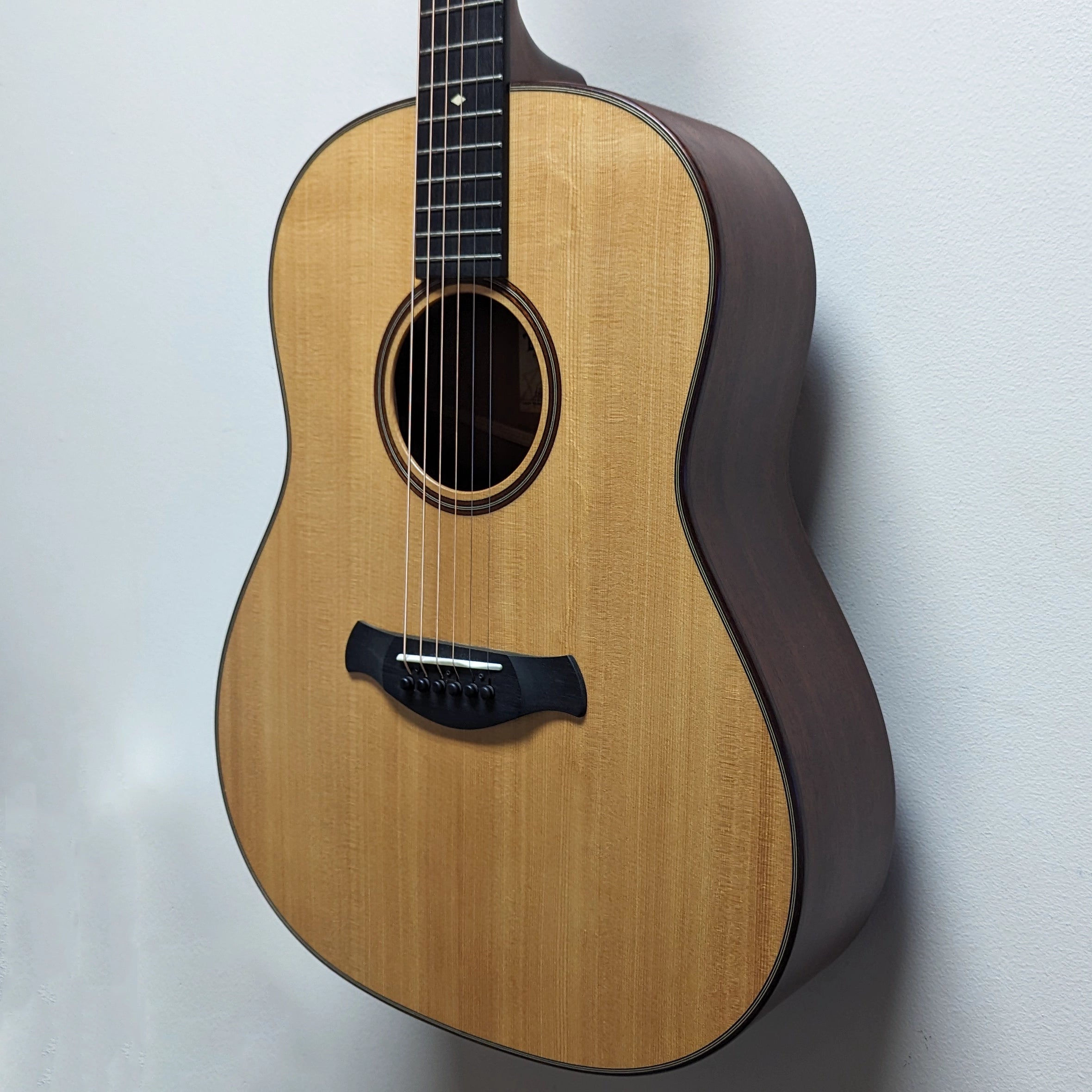 Taylor 517e Builder's Edition Acoustic-Electric Guitar