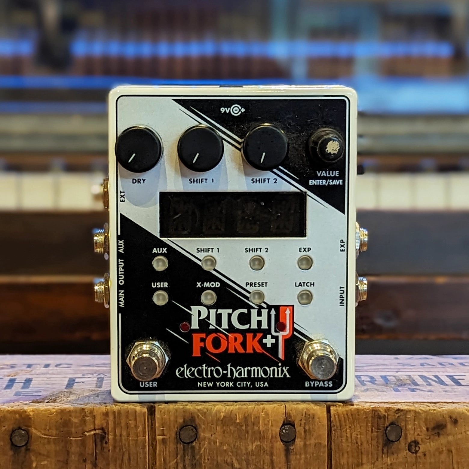 Electro-Harmonix Pitchfork+ Pedal w/Box