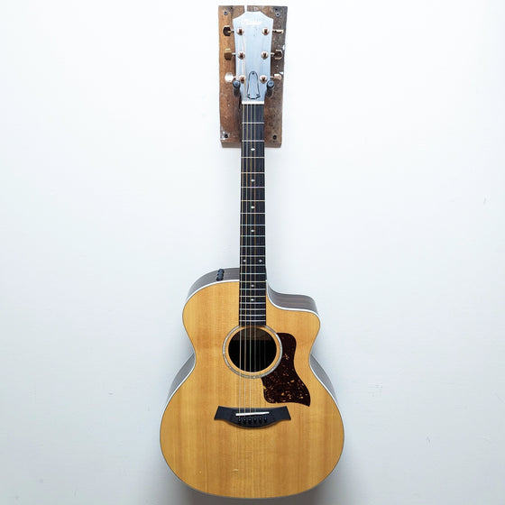 Taylor 214ce Deluxe Acoustic-Electric Guitar w/HSC