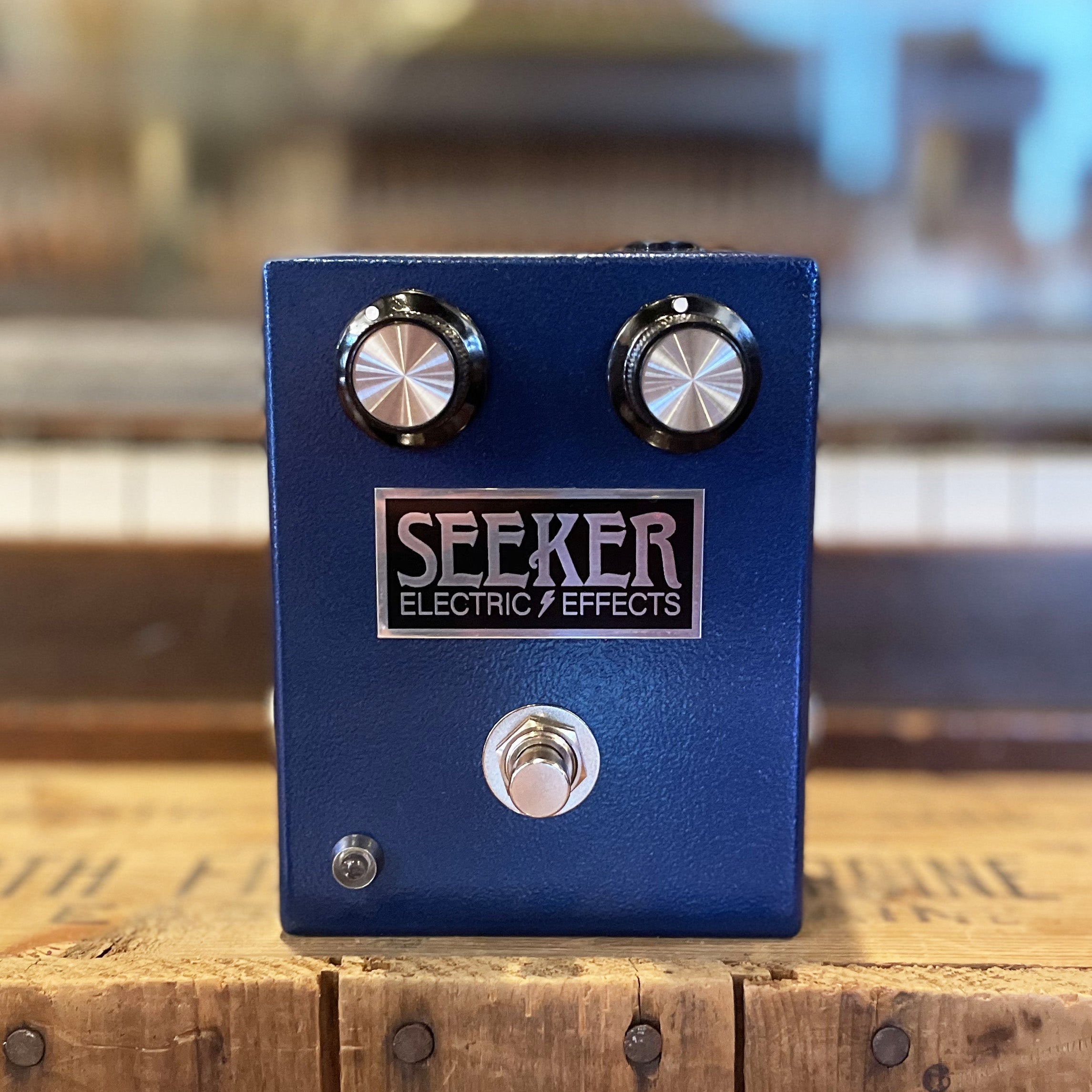 Seeker Electric Effects Truth Fuzz