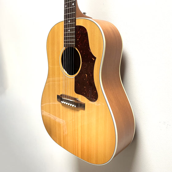 Gibson J-50 Acoustic Guitar 2003 w/HSC