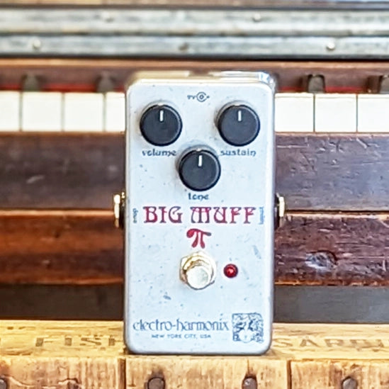 Electro Harmonix Big Muff Pi Fuzz Pedal