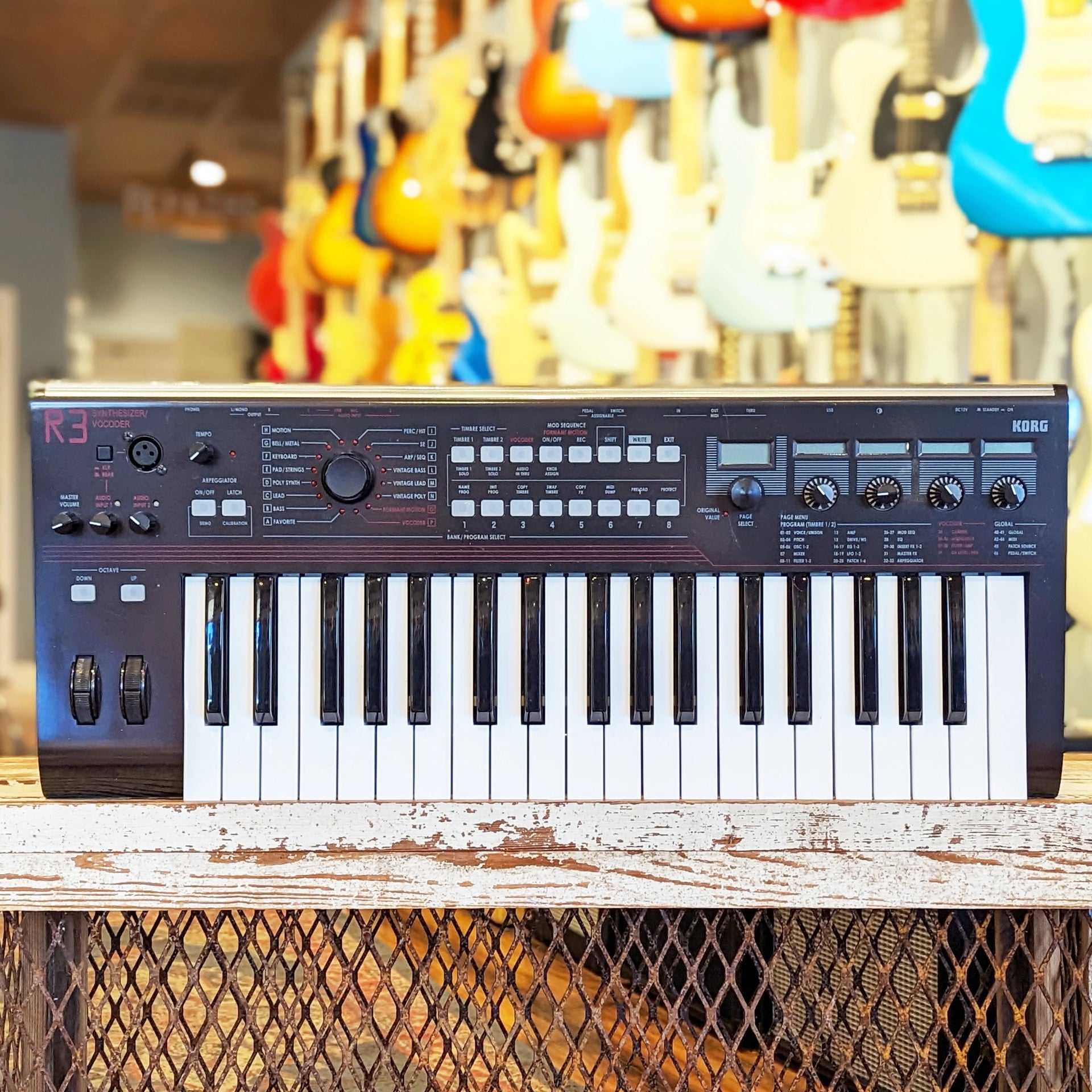 Korg R3 Synthesizer KORG R3 シンセサイザー ボコーダー Korg R3 Synthesizer KORG R3 シンセサイザー ボコーダー