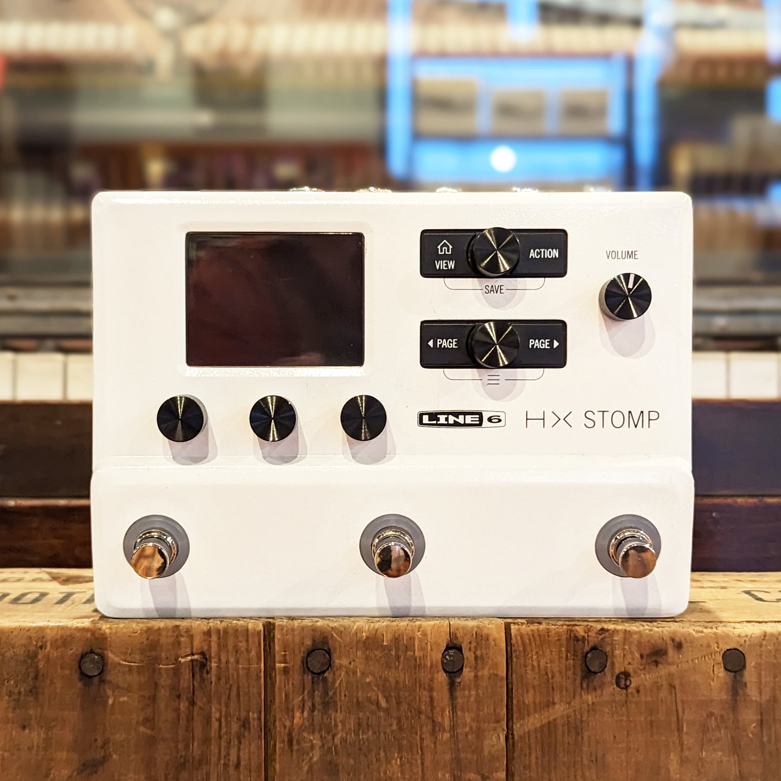 Line 6 HX Stomp Multi-Effects Pedal White w/Box