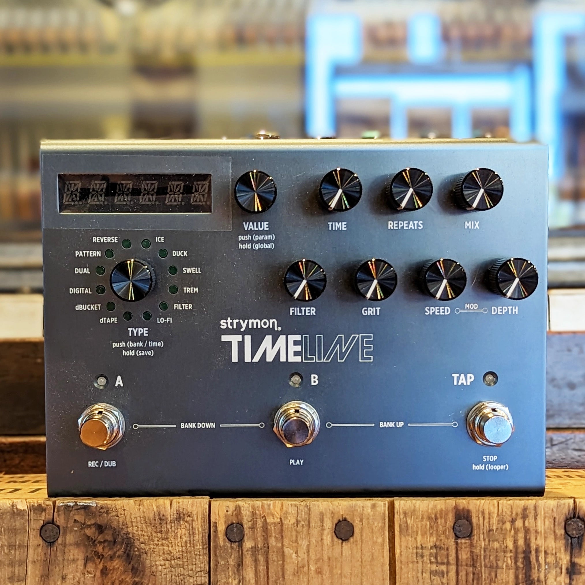 Strymon Timeline Delay Pedal w/Box