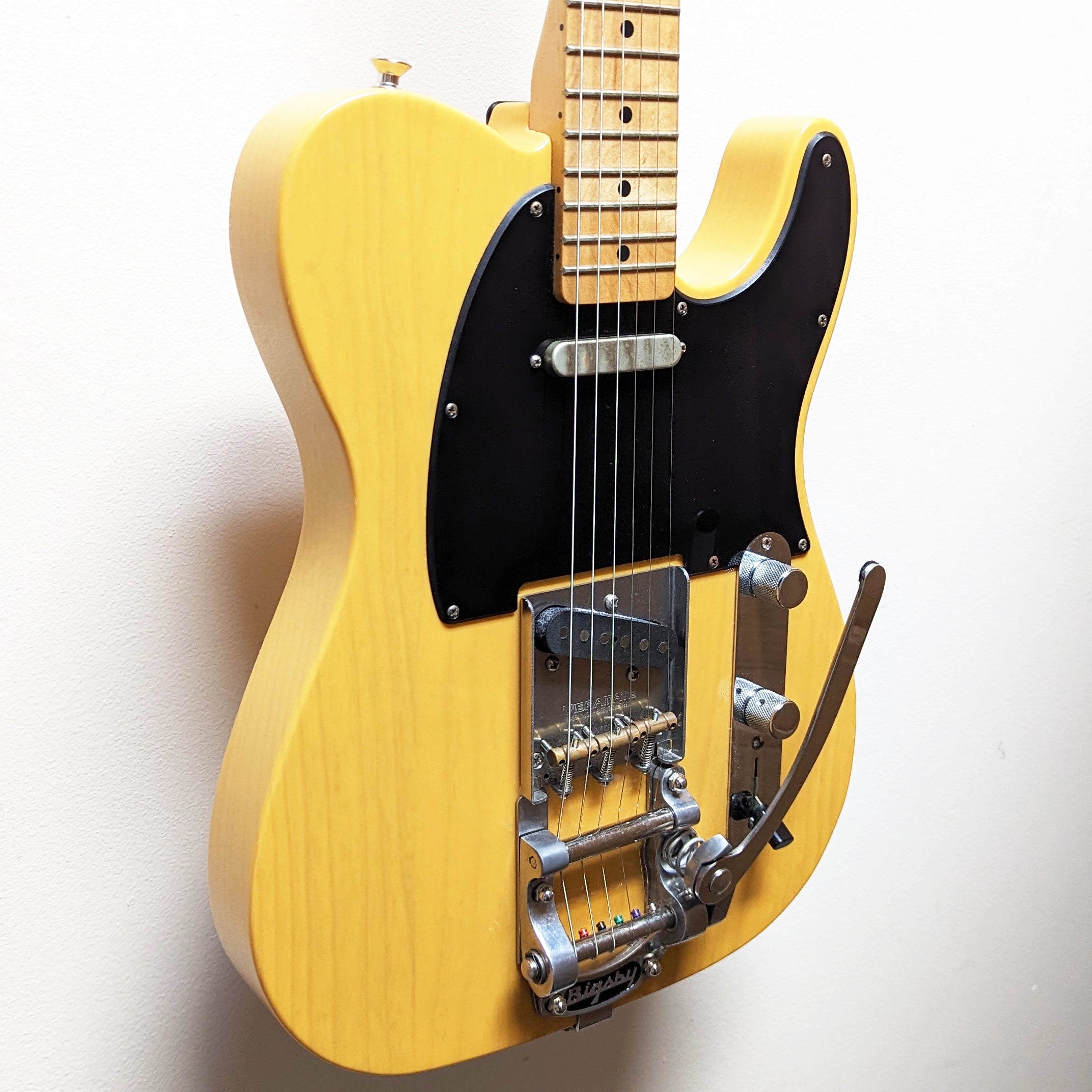 Fender Special Edition Telecaster Ash Natural 2014 w/Bigsby and HSC